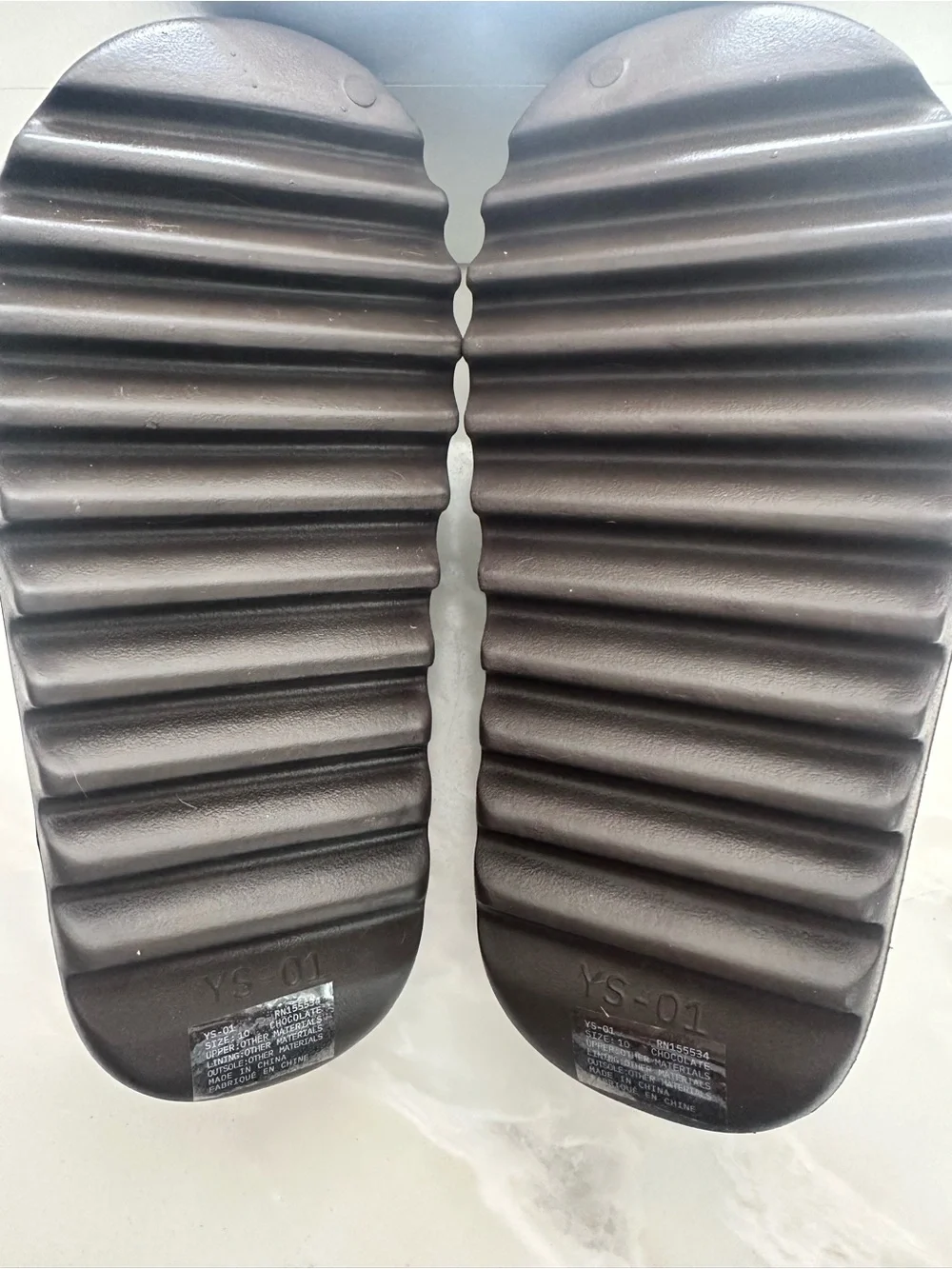 Yeezy Slides NWT